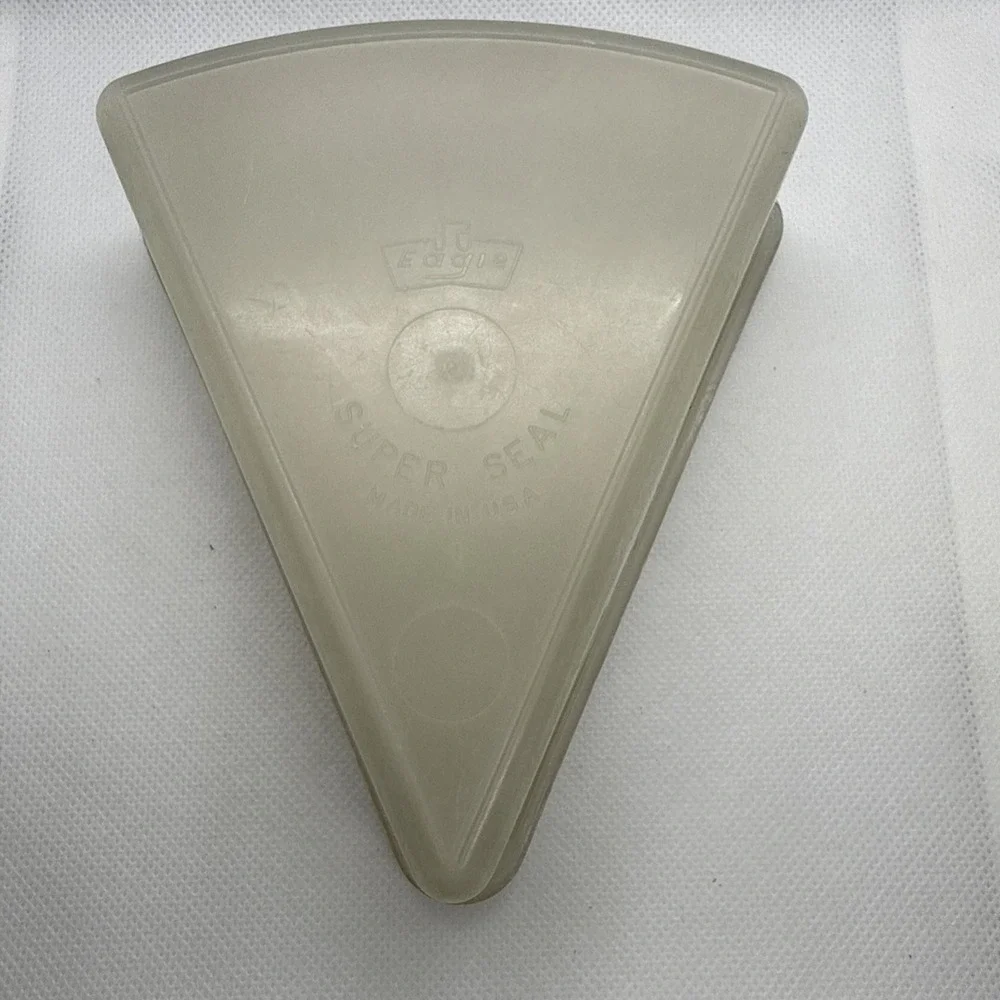 Vintage Plastic Eagle Super Seal Pie‎ Slice Keeper With Lid - USA